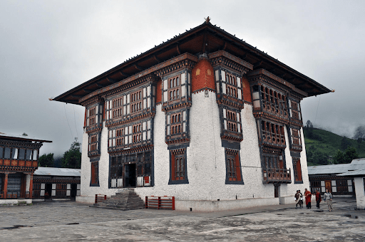 Tempel with white and red color