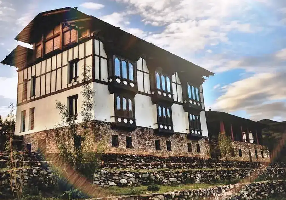 hotel in phobjikha valley-03 (1)
